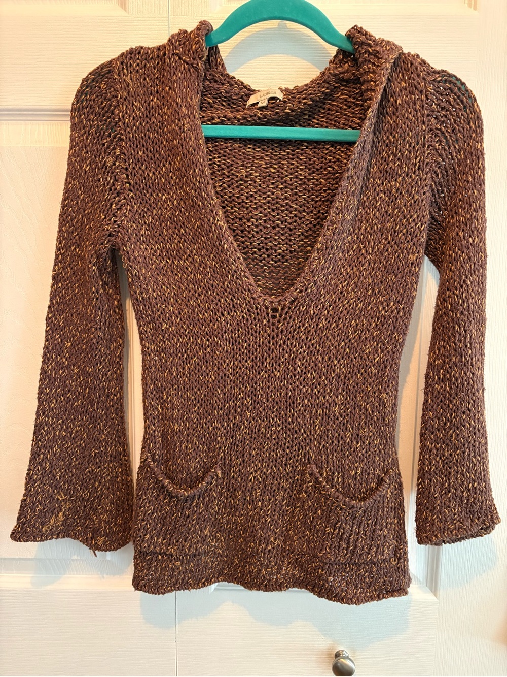 Laurie B Hooded Sweater with Front Pockets